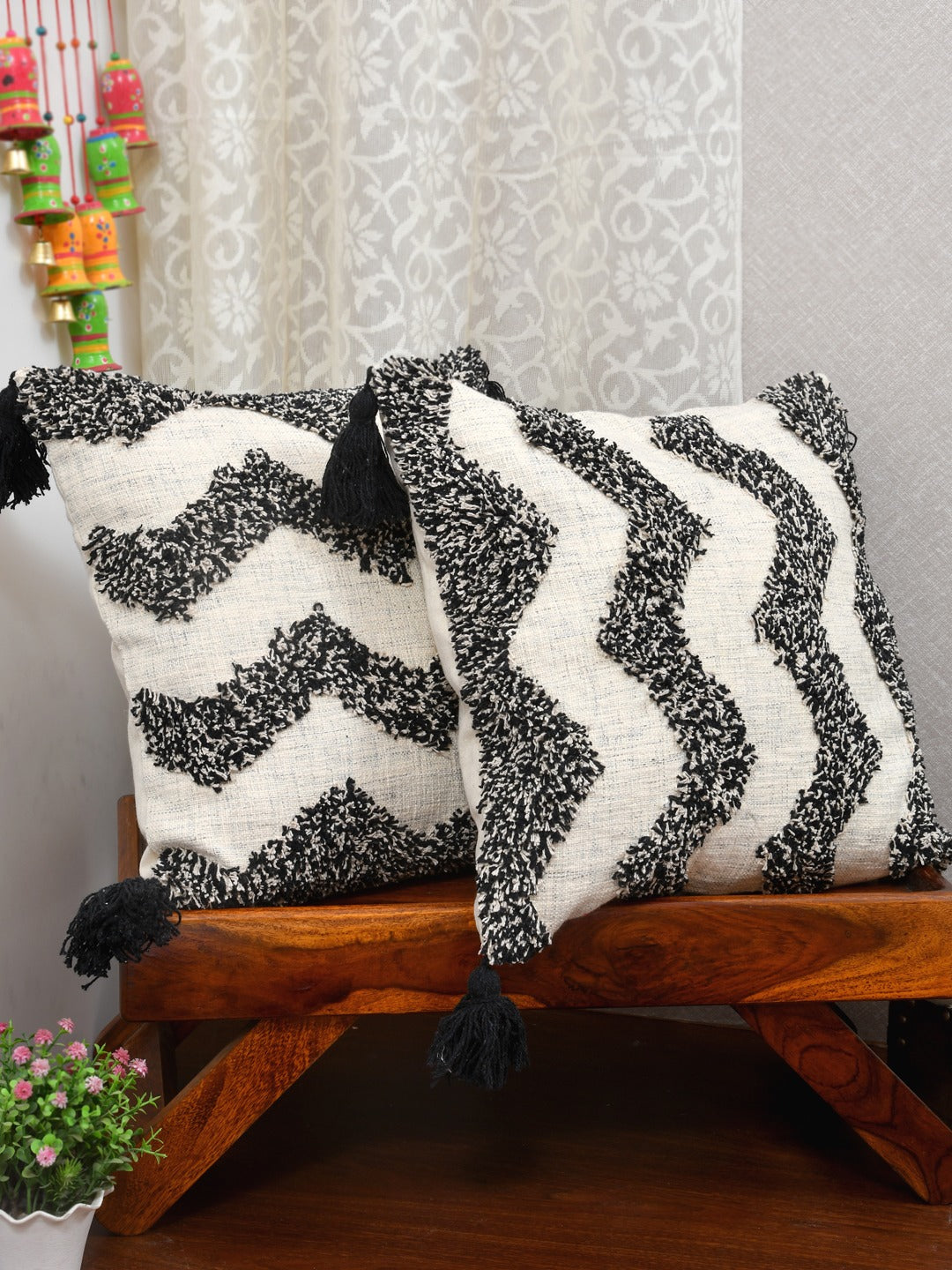 Set of 2 Cotton Cushion Covers - 16 Inches